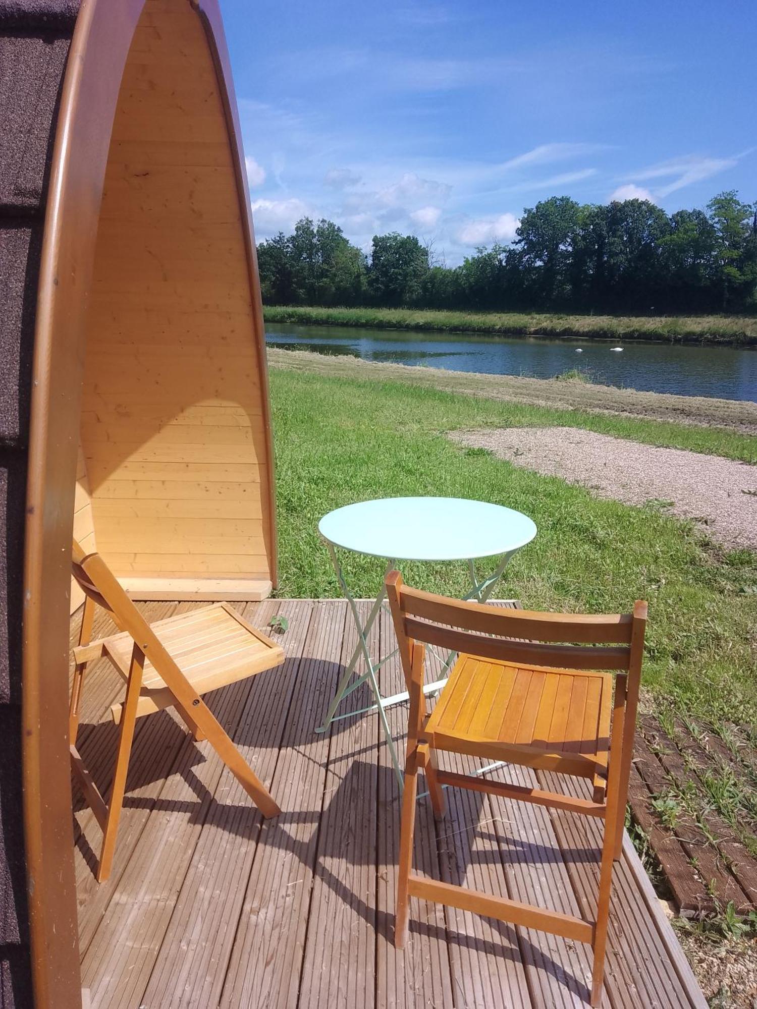 La Halte Du Canal Luthenay-Uxeloup Exterior foto