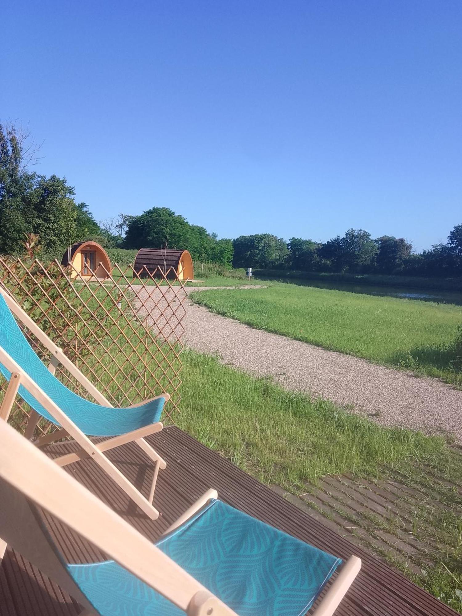 La Halte Du Canal Luthenay-Uxeloup Exterior foto